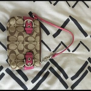 Coach wristlet brown with pink detail